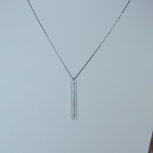 Ardornia Vertical Crystal Bar Necklace - Picture 4 of 6